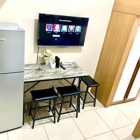 Kathys Crib At Shell Residences Manila Kültér fotó